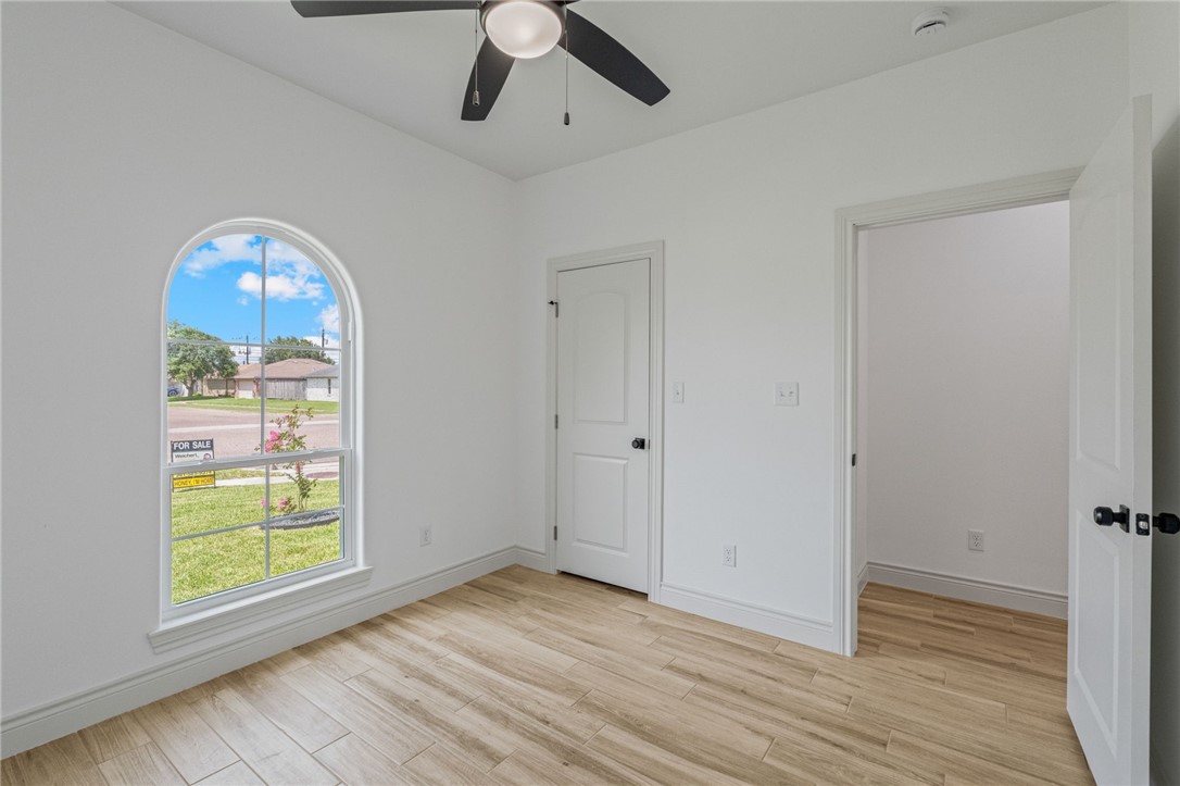 6725 La Salle Dr Property Photo 18