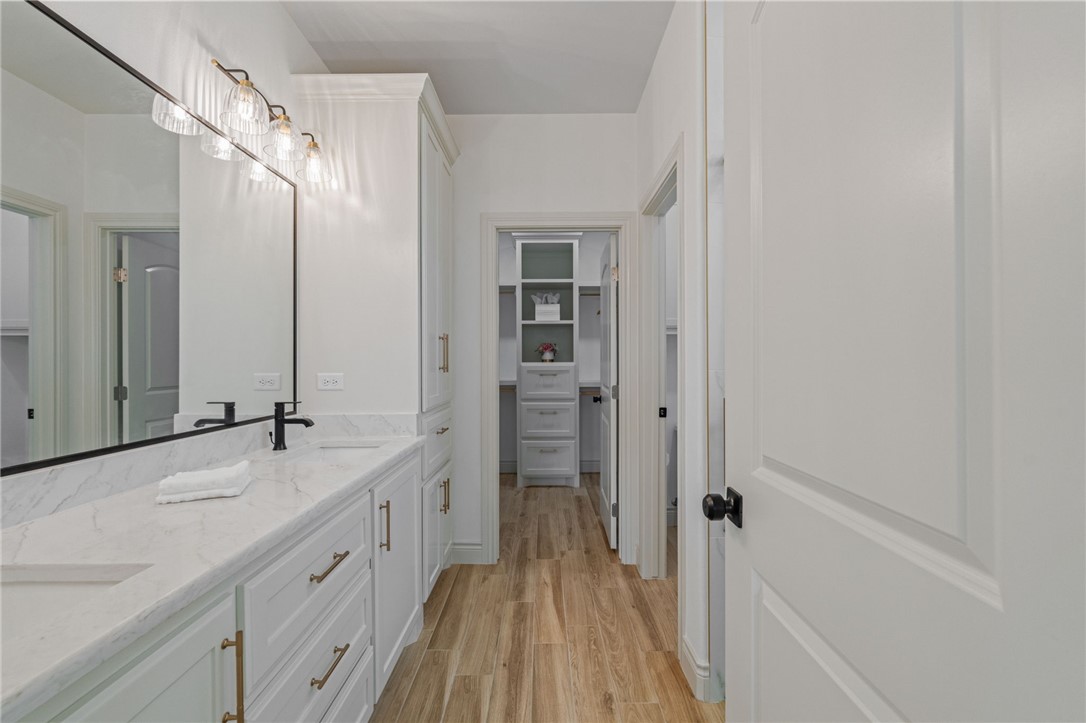 6725 La Salle Dr Property Photo 23
