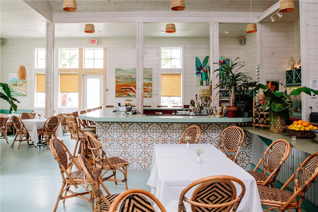 120 Social 4-101 Property Photo 25