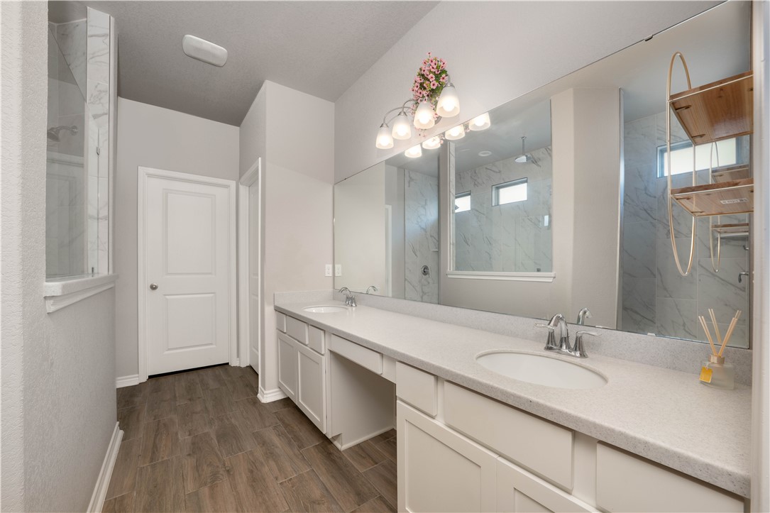 2625 Las Estrellas St Property Photo 18