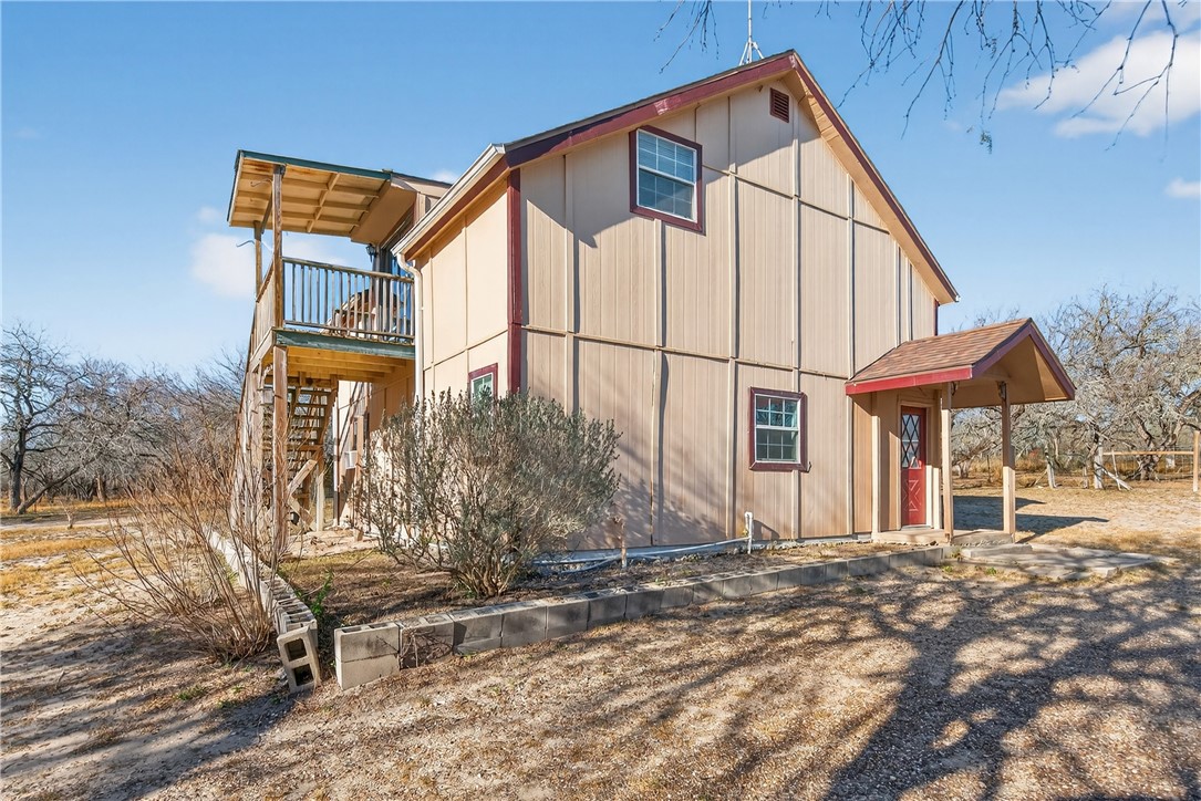 5752 Mockingbird Ln Property Photo 1