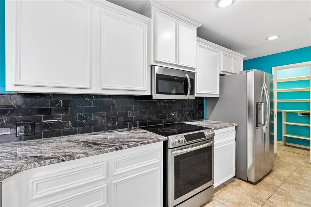7009 Chiswick Dr Property Photo 10
