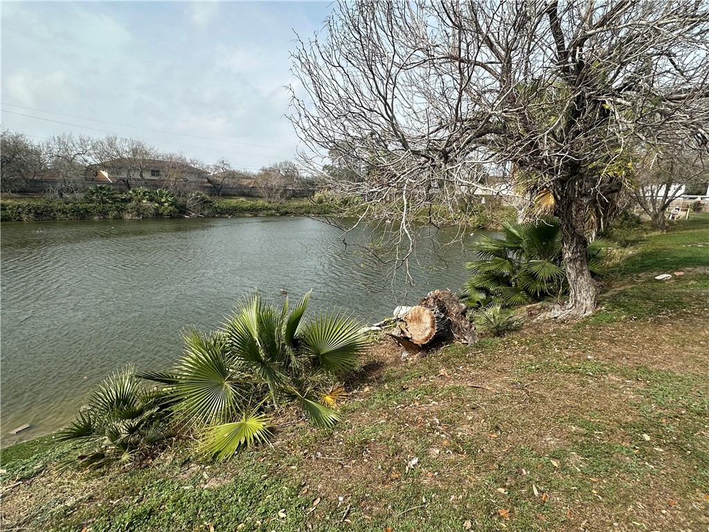 6104 Hidden Cove 2 Property Photo 3