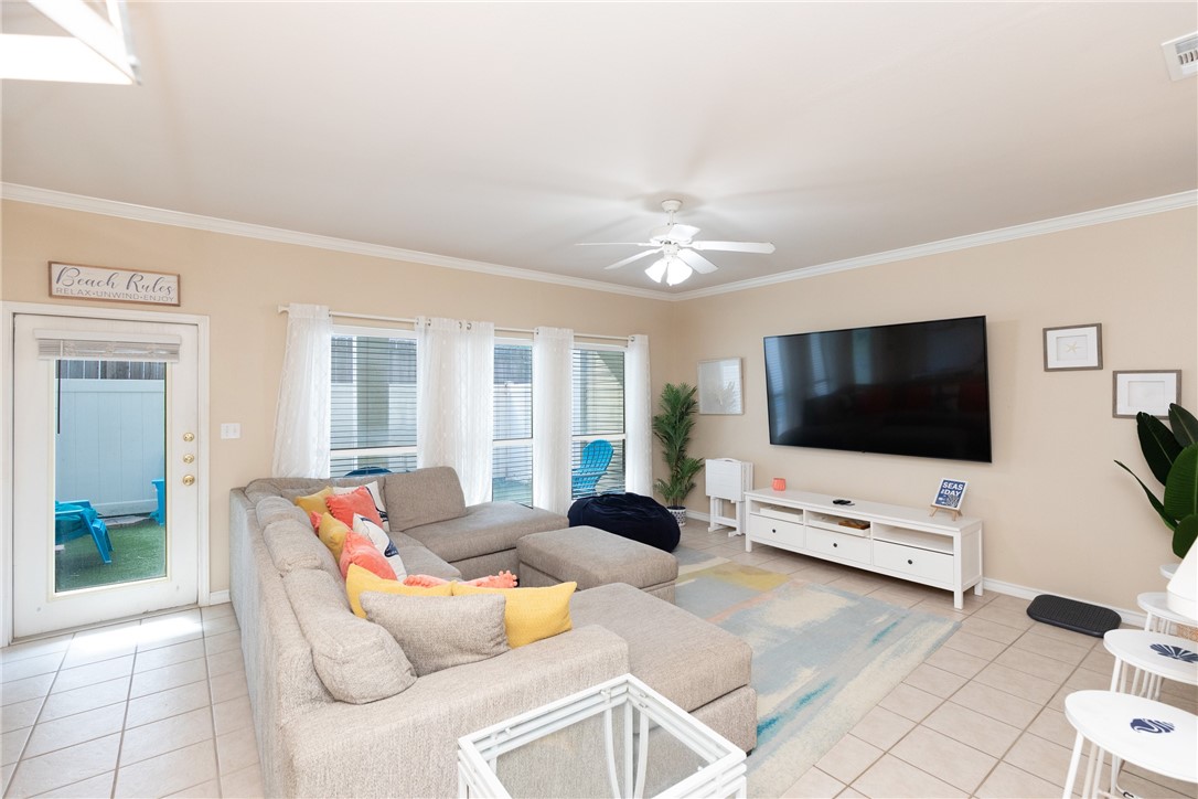 15102 Leeward Dr 702 Property Photo 8