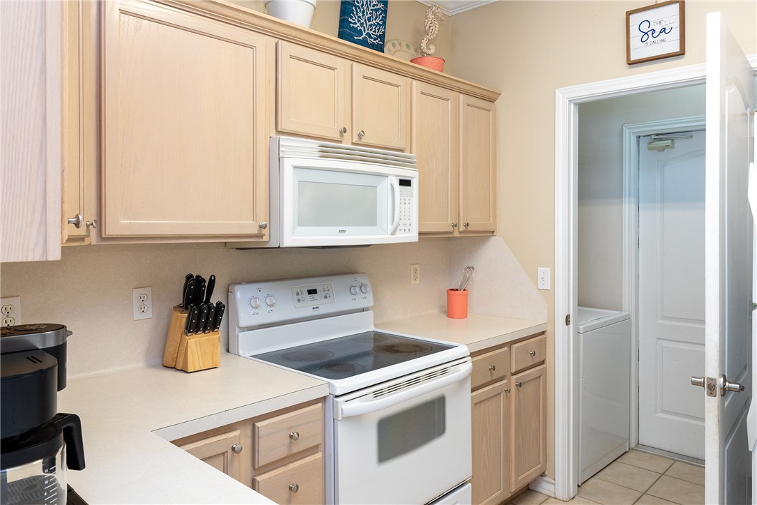 15102 Leeward Dr 702 Property Photo 14