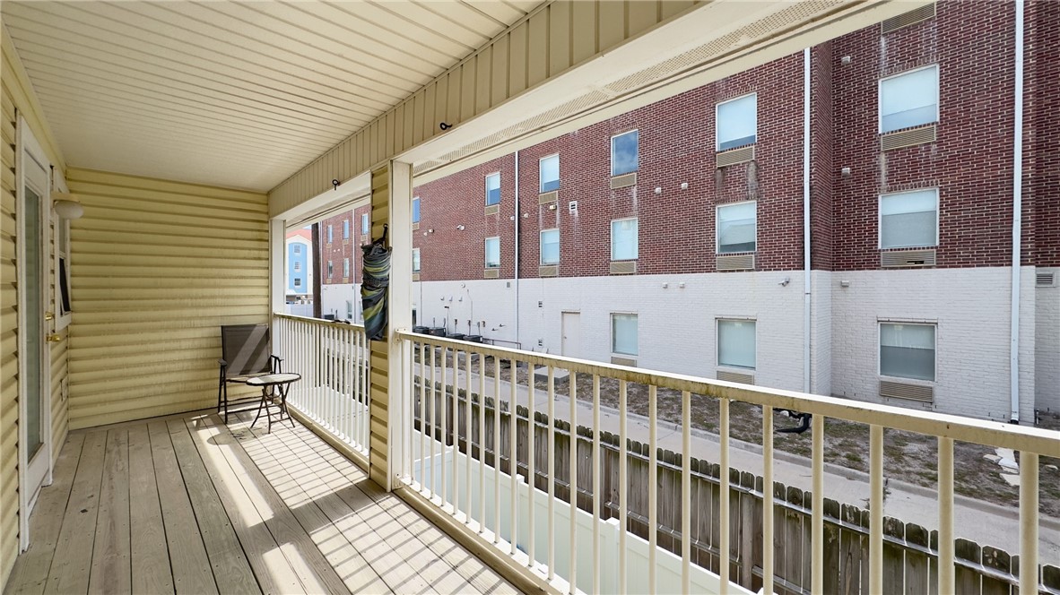 15102 Leeward Dr 702 Property Photo 22