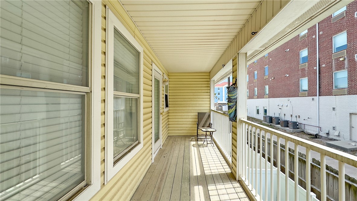 15102 Leeward Dr 702 Property Photo 23