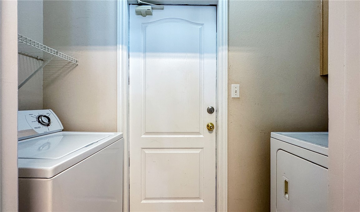 15102 Leeward Dr 702 Property Photo 29