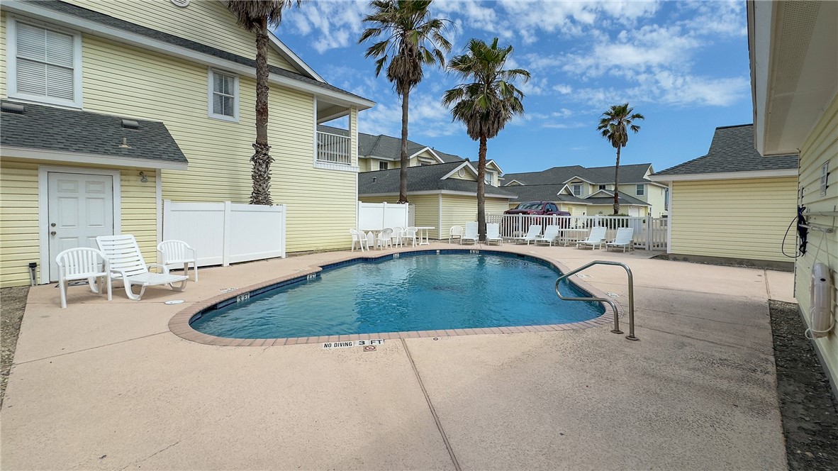 15102 Leeward Dr 702 Property Photo 33