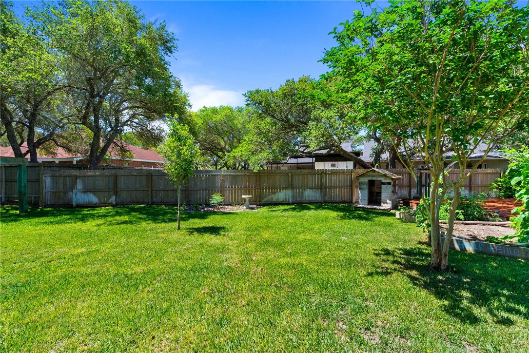 112 Poquito Dr Property Photo 35