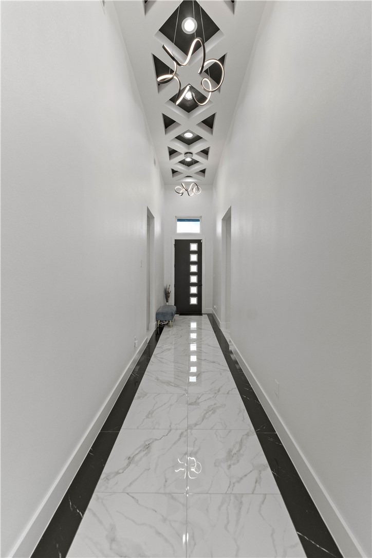 7810 Fold Property Photo 3