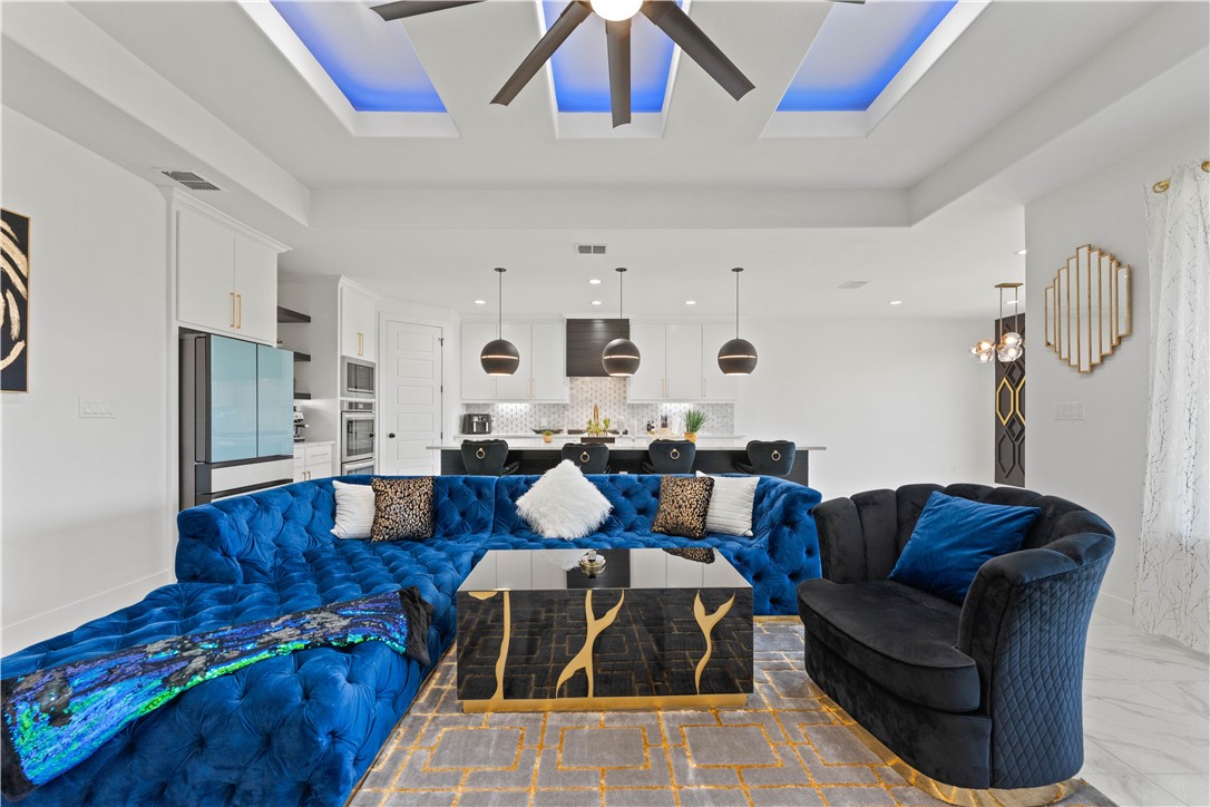 7810 Fold Property Photo 6