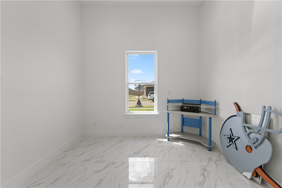7810 Fold Property Photo 26