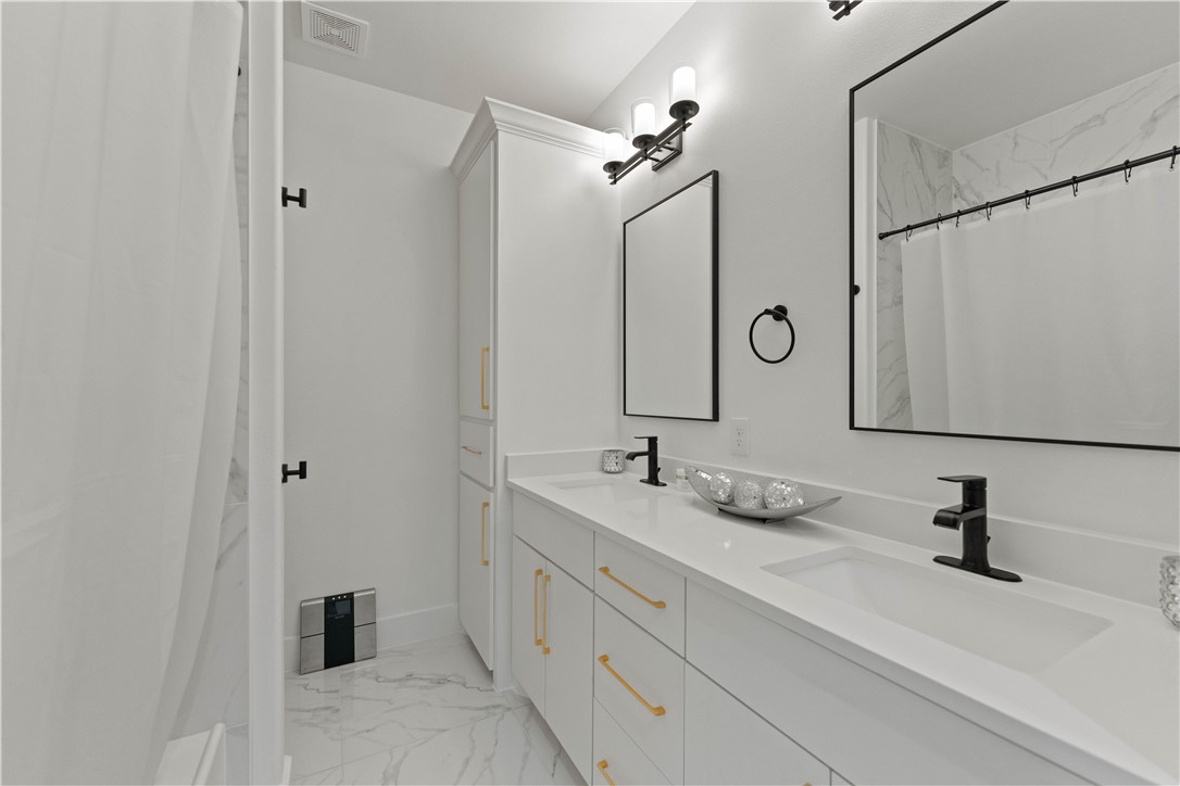 7810 Fold Property Photo 29