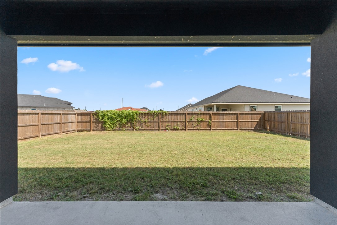 7810 Fold Property Photo 35