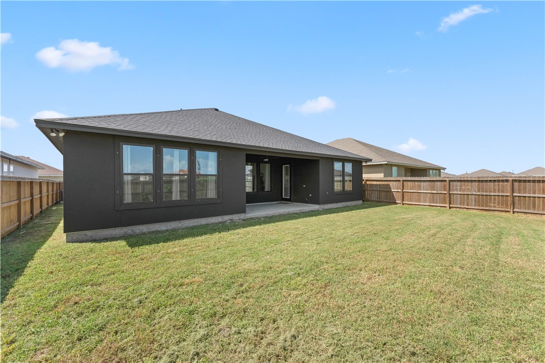 7810 Fold Property Photo 38