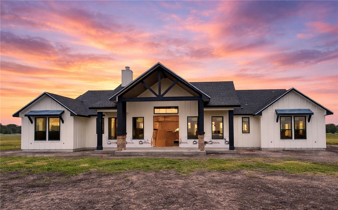 1501 Mariposa Ranch Property Photo 1