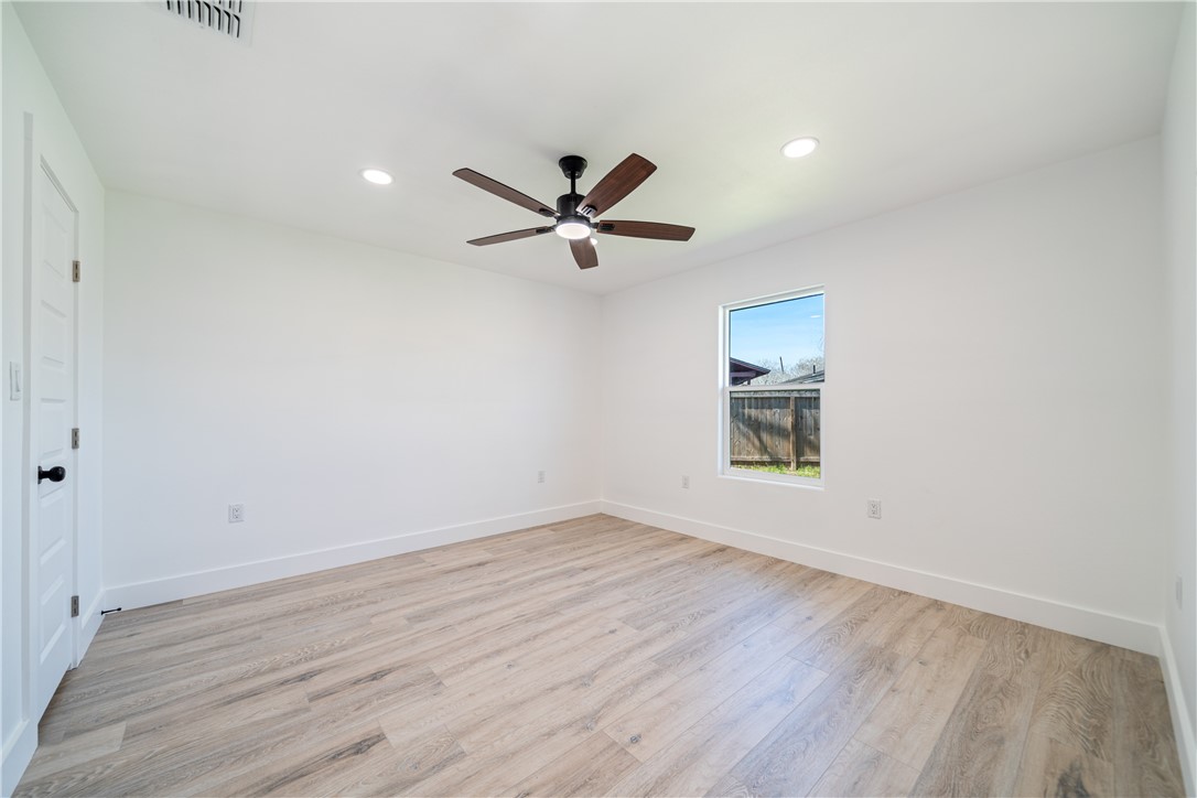 7006 Tree Top Pl Property Photo 13