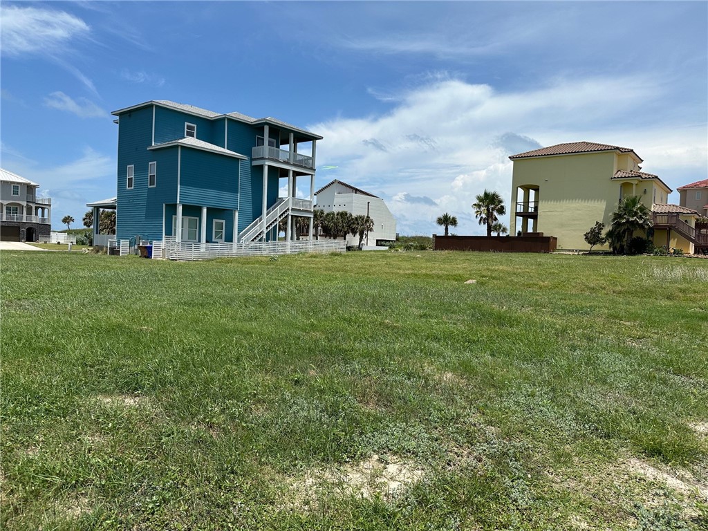 126 Sea Air Lane Property Photo 4