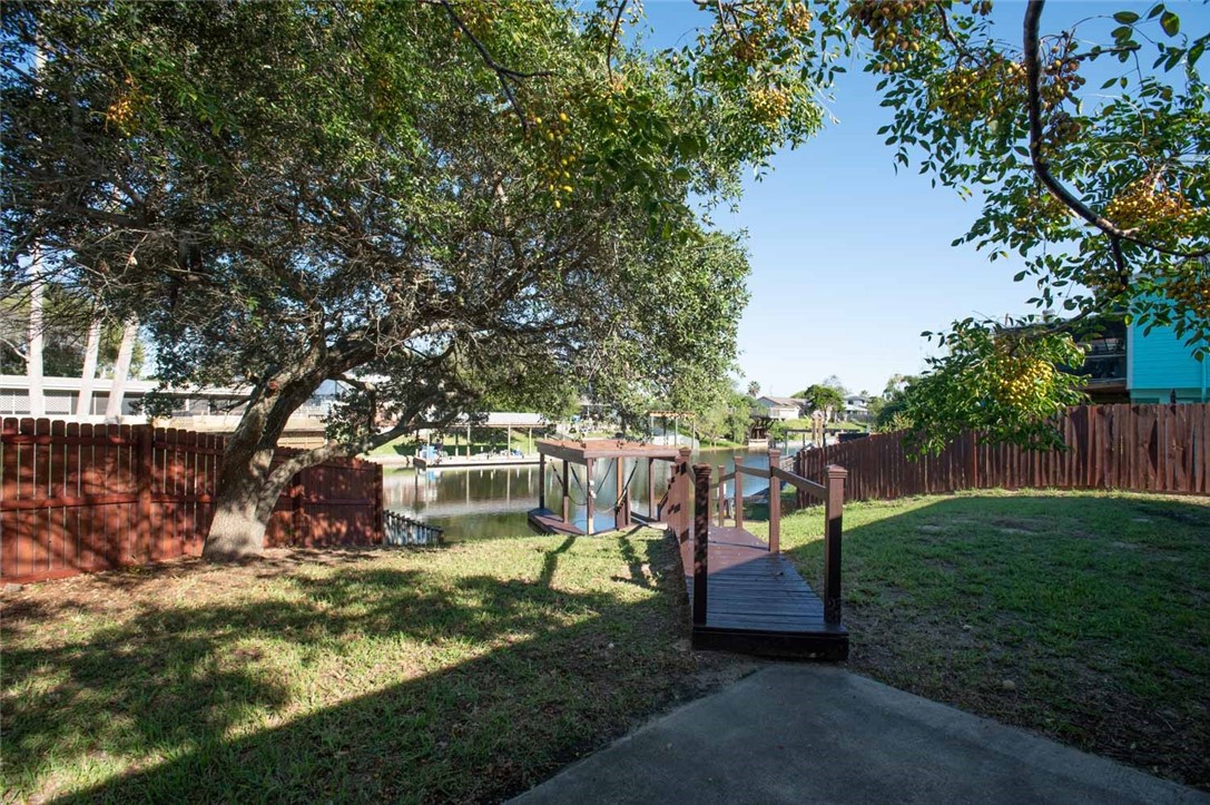 3442 Laguna Shores Property Photo 2
