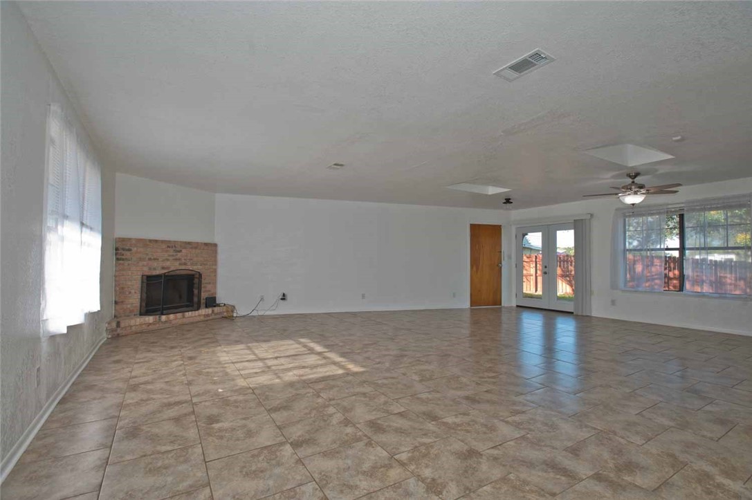 3442 Laguna Shores Property Photo 4