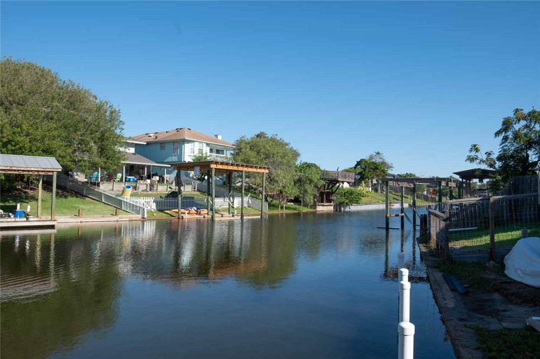 3442 Laguna Shores Property Photo 6
