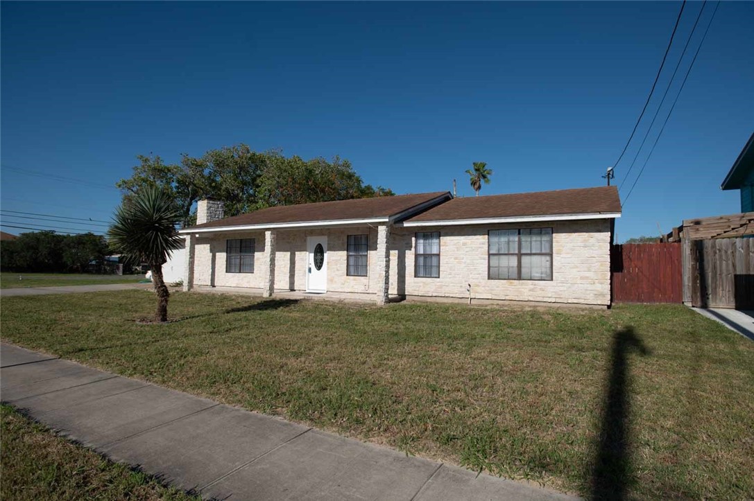 3442 Laguna Shores Property Photo 13