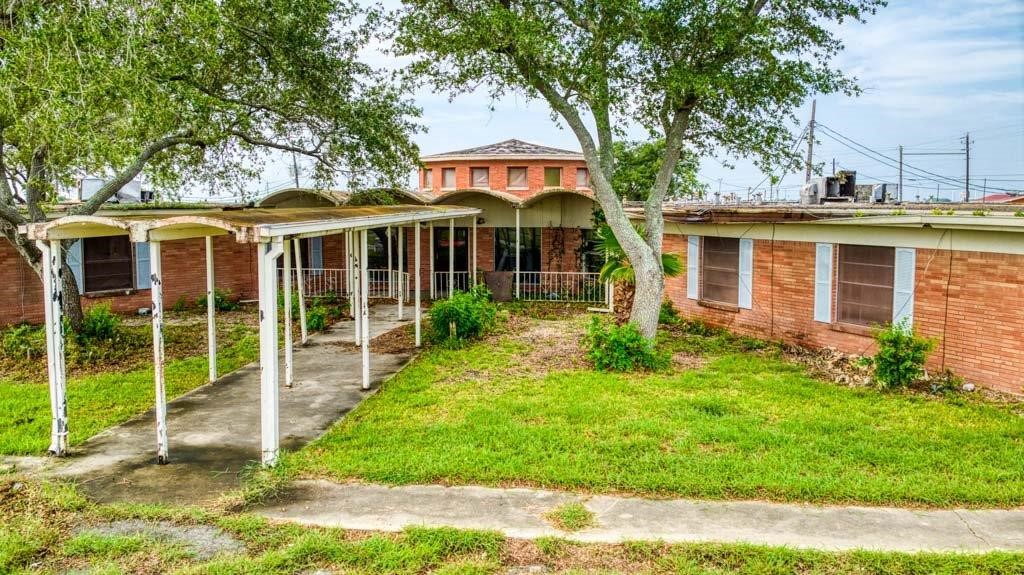 1201 Gregory St Property Photo 1