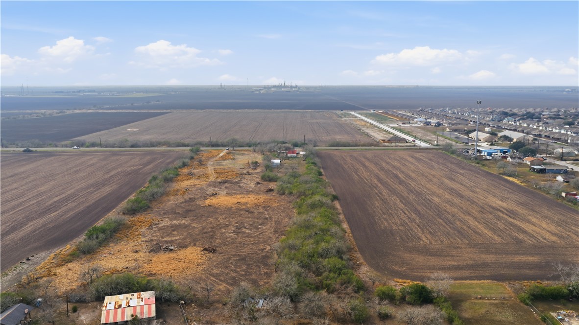1620 Rand Morgan Property Photo 8