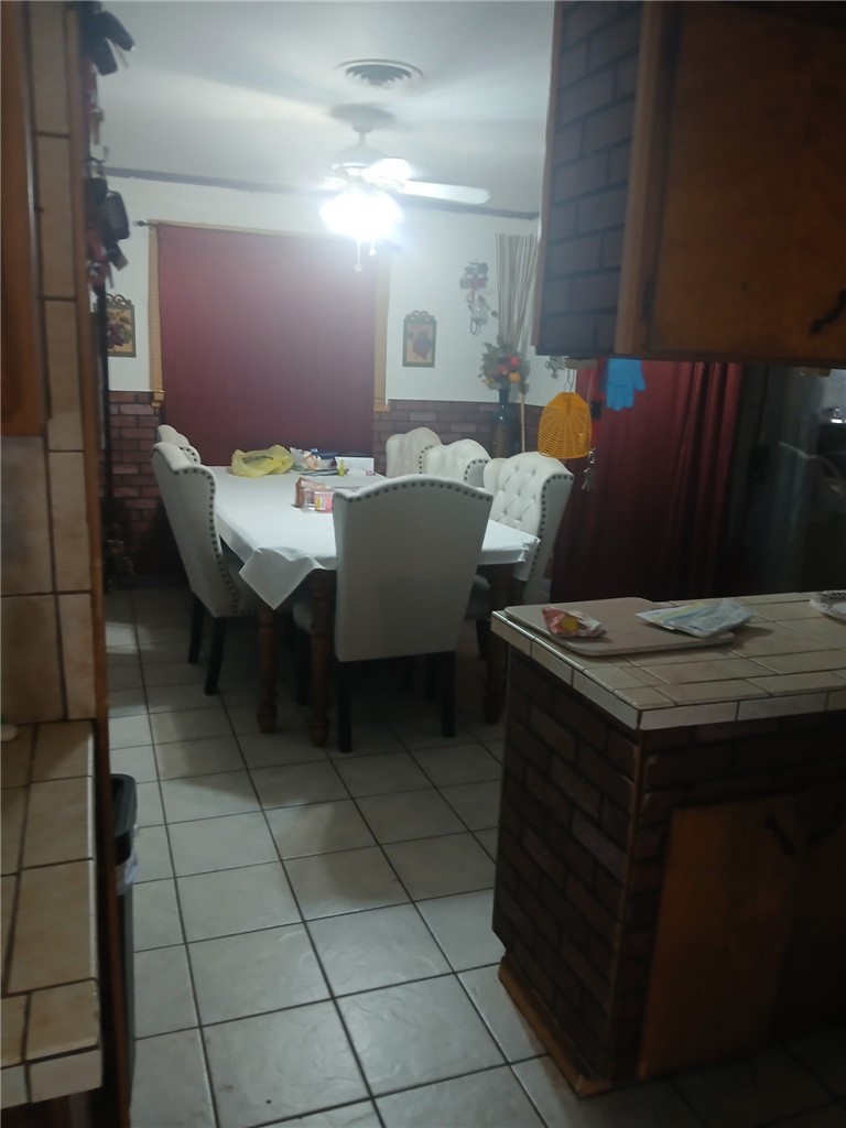 1620 Rand Morgan Property Photo 10
