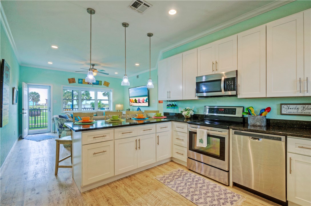 700 Island Retreat 47 Property Photo 8