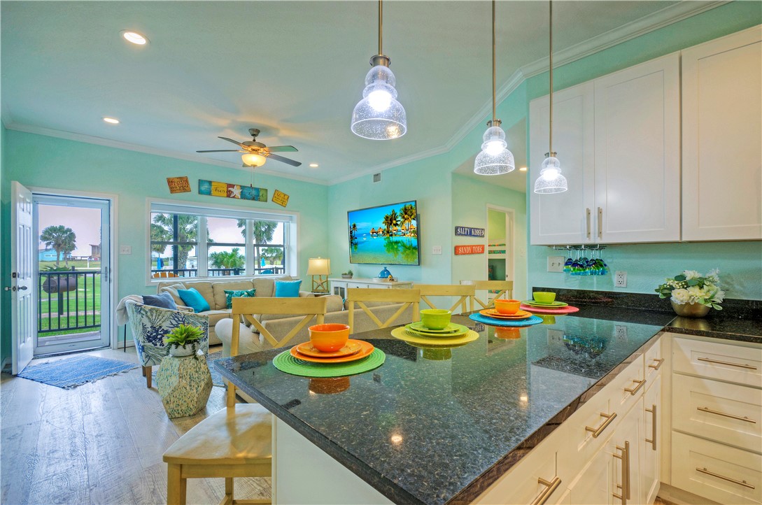 700 Island Retreat 47 Property Photo 9