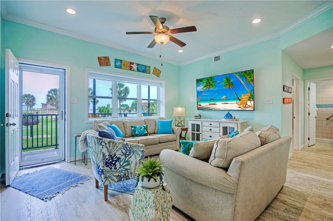 700 Island Retreat 47 Property Photo 13