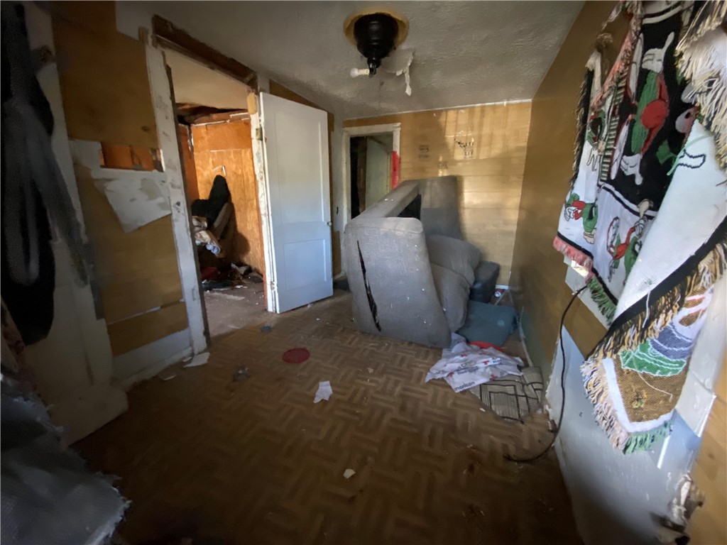 428 W Avenue F Property Photo 6