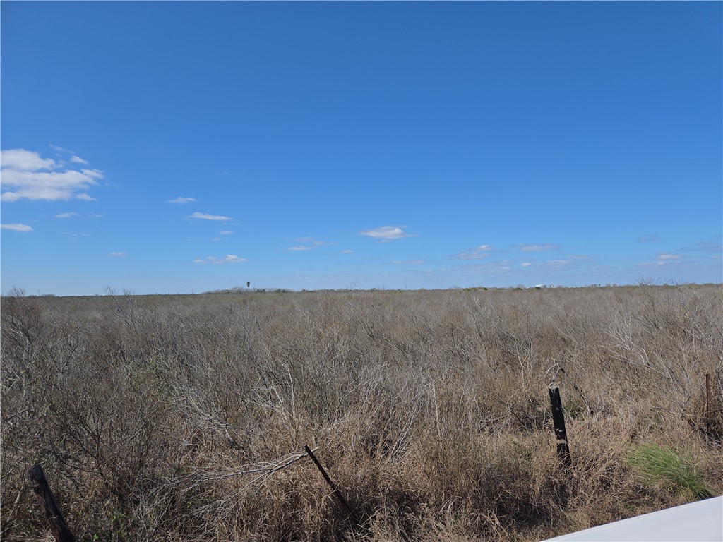 201 La Lucia Property Photo 1