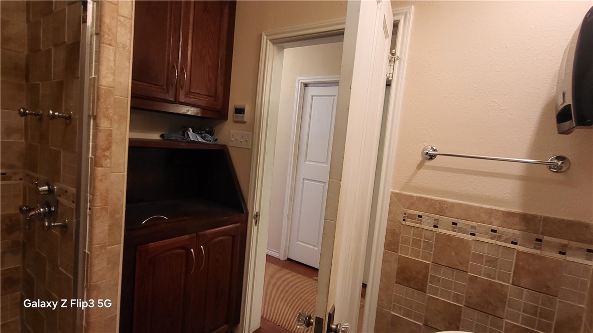 4109 Up River Road Property Photo 11