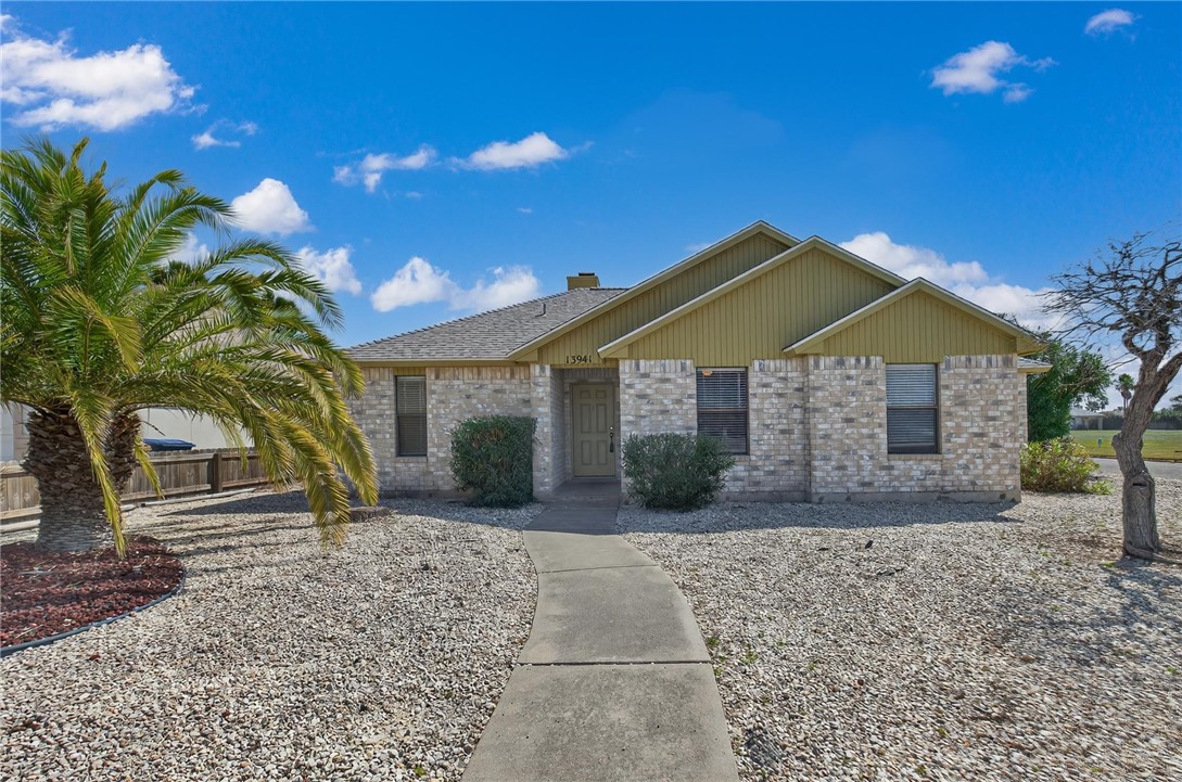 13941 Ketch St Property Photo 1