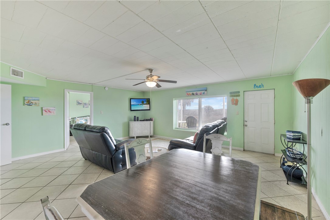 700 Island Retreat Ct 109 Property Photo 7