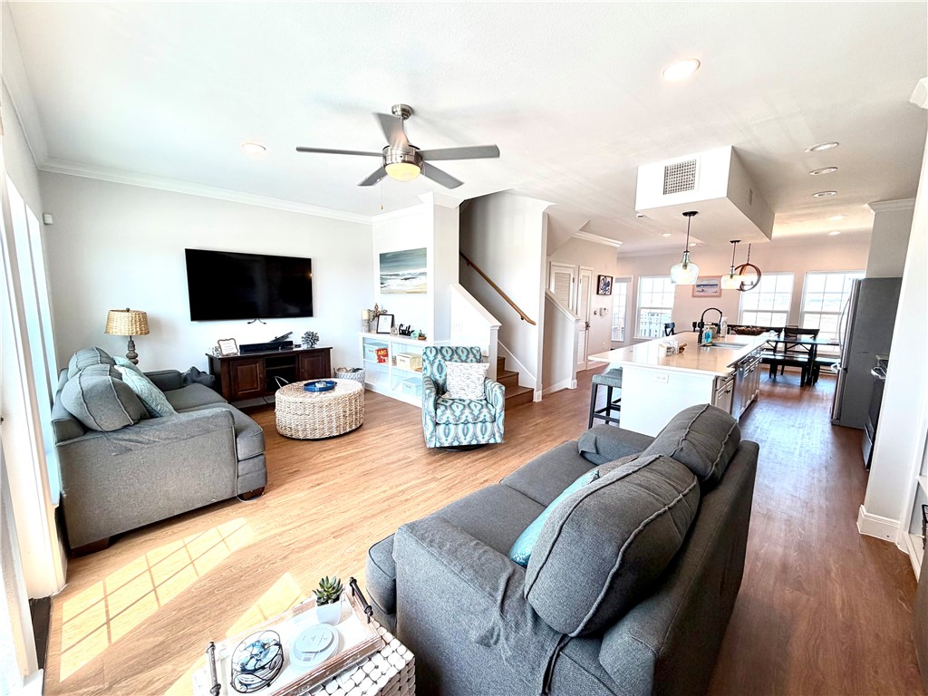 14832 Whitecap Blvd Property Photo 9