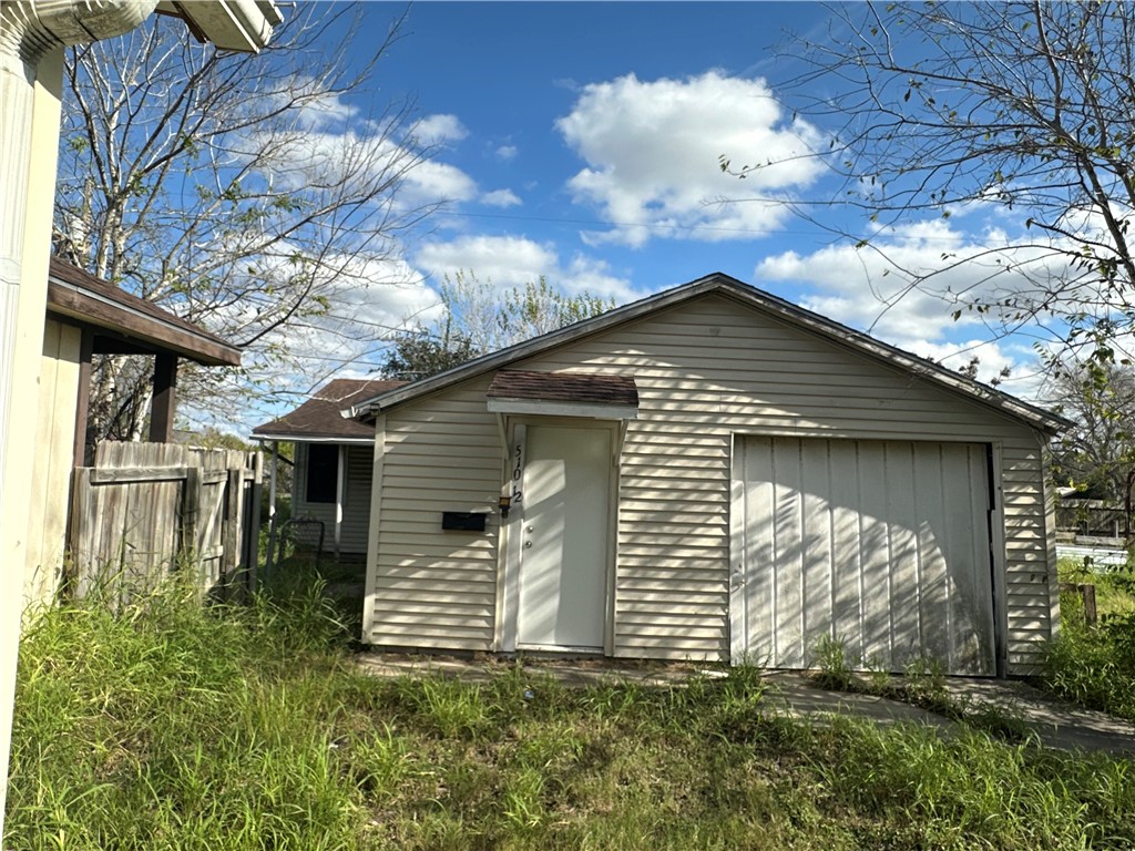 510 James St Property Photo 6