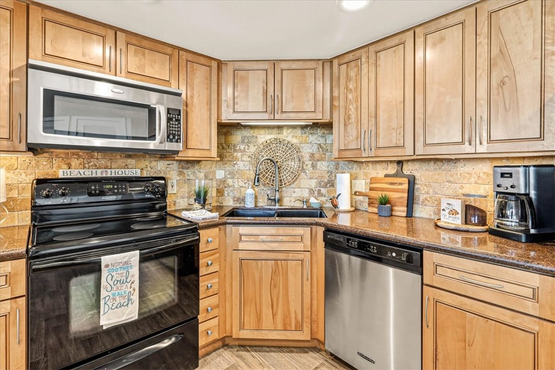 6745 Seacomber 804 Property Photo 17