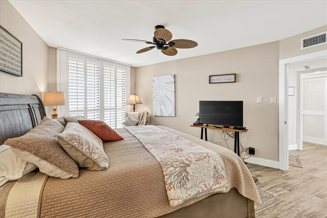 6745 Seacomber 804 Property Photo 24