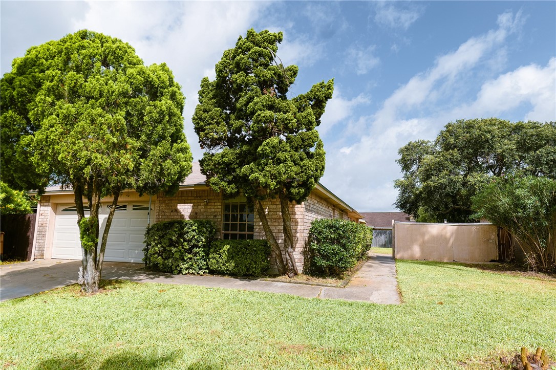1314 Harbor Lights Dr Property Photo 1