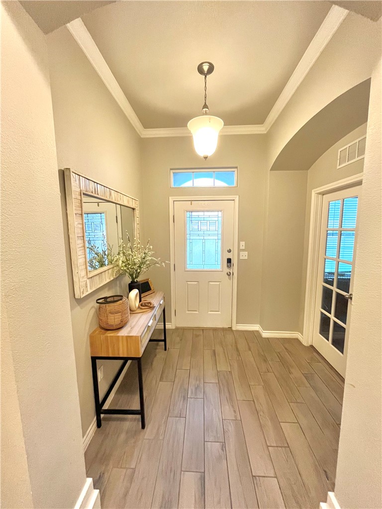 8046 Pavo Real St Property Photo 2