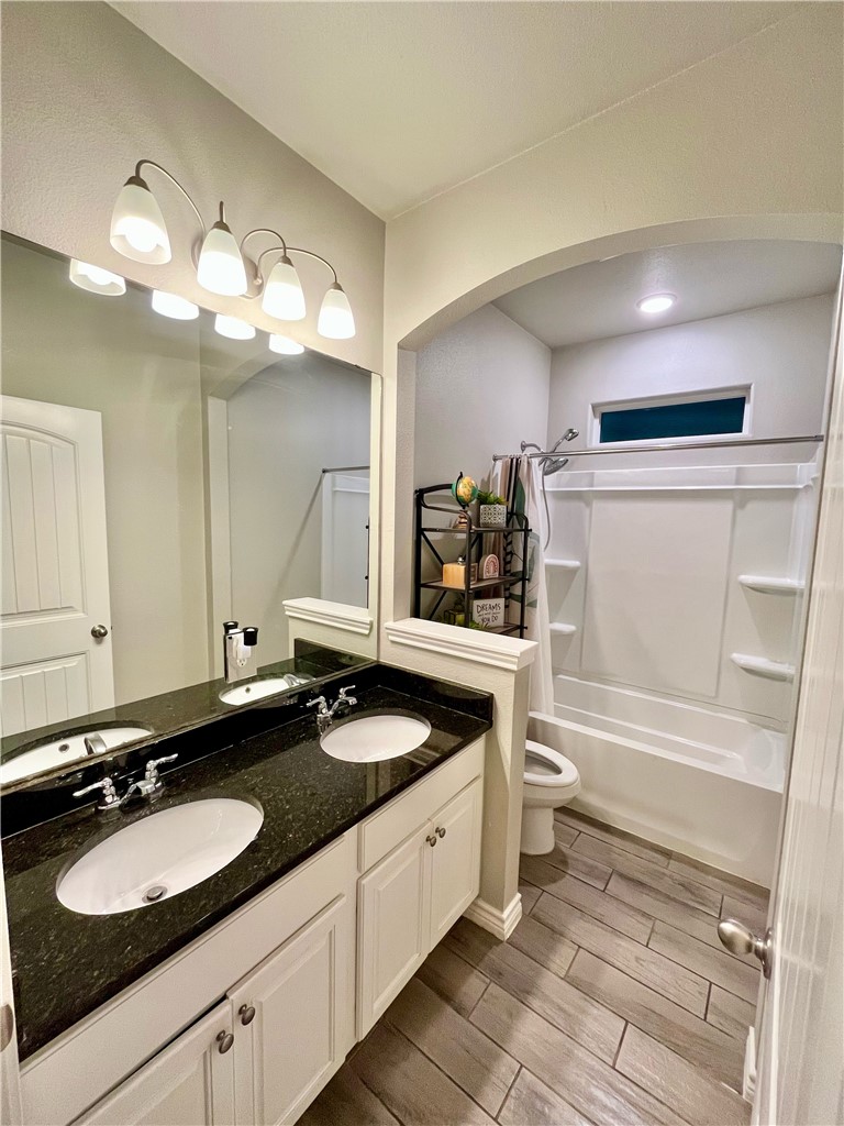 8046 Pavo Real St Property Photo 14