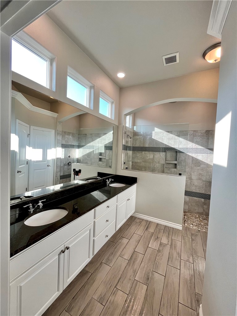 8046 Pavo Real St Property Photo 15