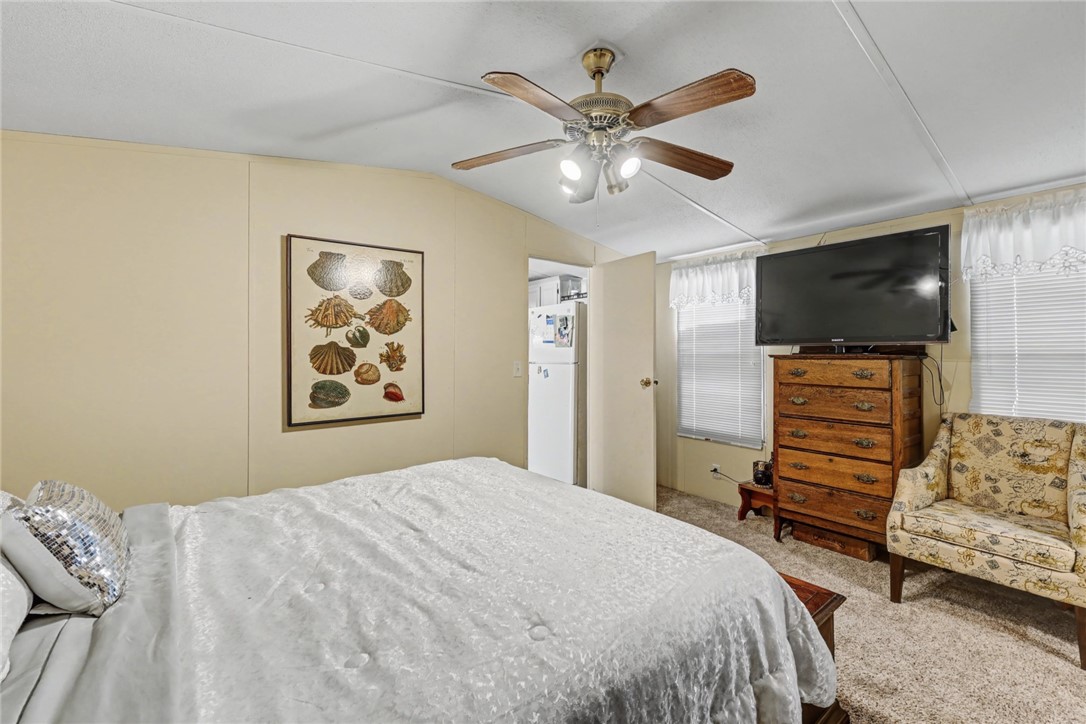 313 Rowe St Property Photo 15
