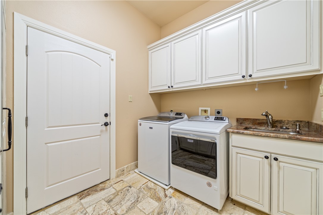 13810 Captains Row Property Photo 16
