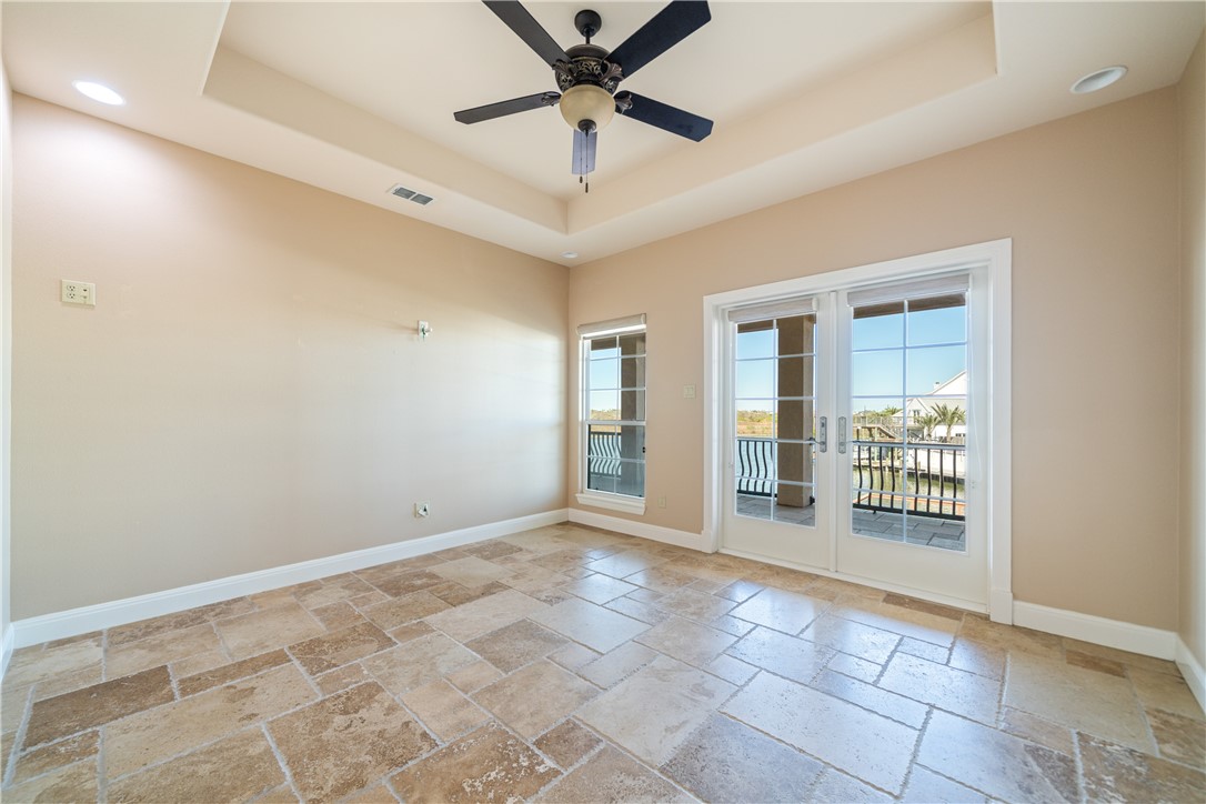 13810 Captains Row Property Photo 18