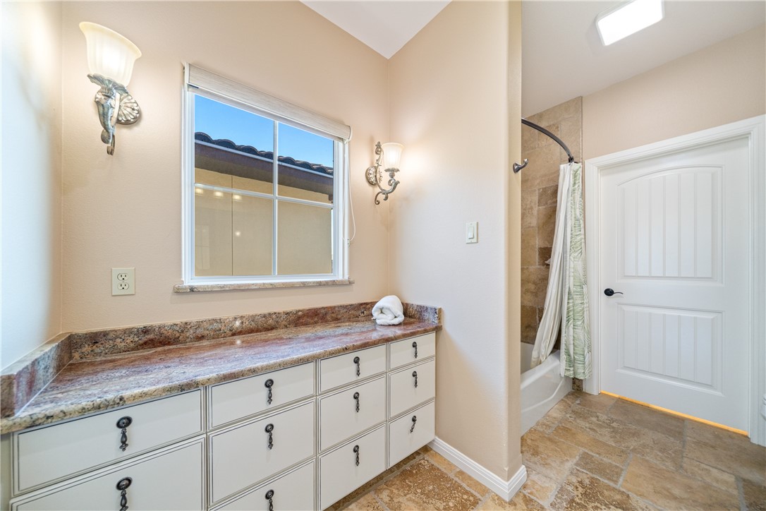 13810 Captains Row Property Photo 21